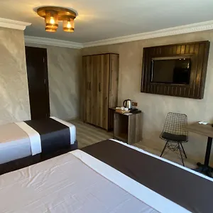 Insta Karakoy Апарт-отель
